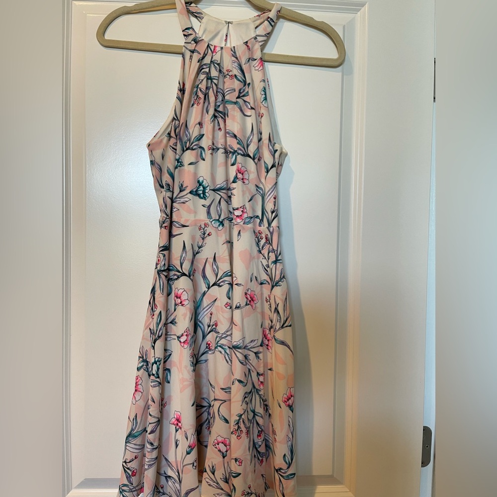 Women’s dress